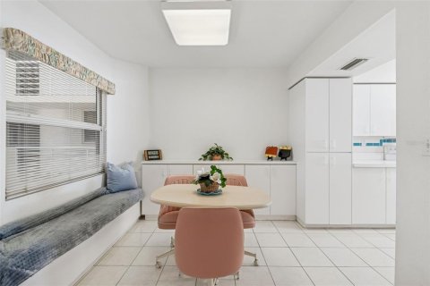 Copropriété à vendre à Saint Petersburg, Floride: 2 chambres, 110.09 m2 № 2105694 - photo 18