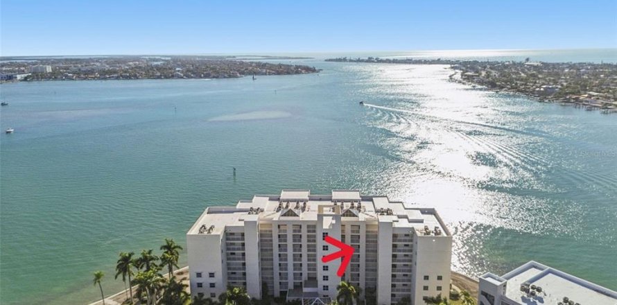 Condo à Saint Petersburg, Floride, 2 chambres  № 2105694