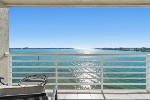 Copropriété à vendre à Saint Petersburg, Floride: 2 chambres, 110.09 m2 № 2105694 - photo 6