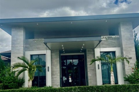 Condo in Doral, Florida, 2 bedrooms  № 1726811 - photo 22