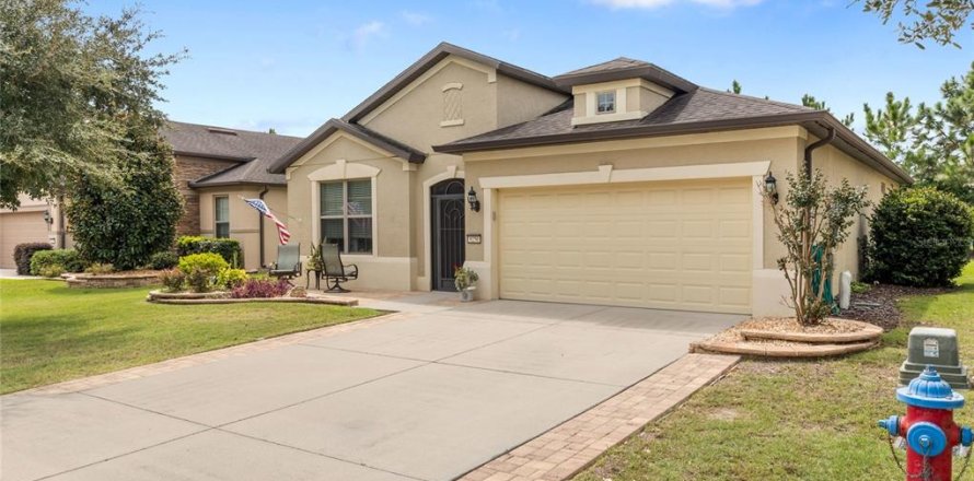 Casa en Ocala, Florida 2 dormitorios, 156.35 m2 № 1899534