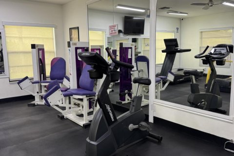Condo in Pompano Beach, Florida, 1 bedroom № 2250097 - photo 12