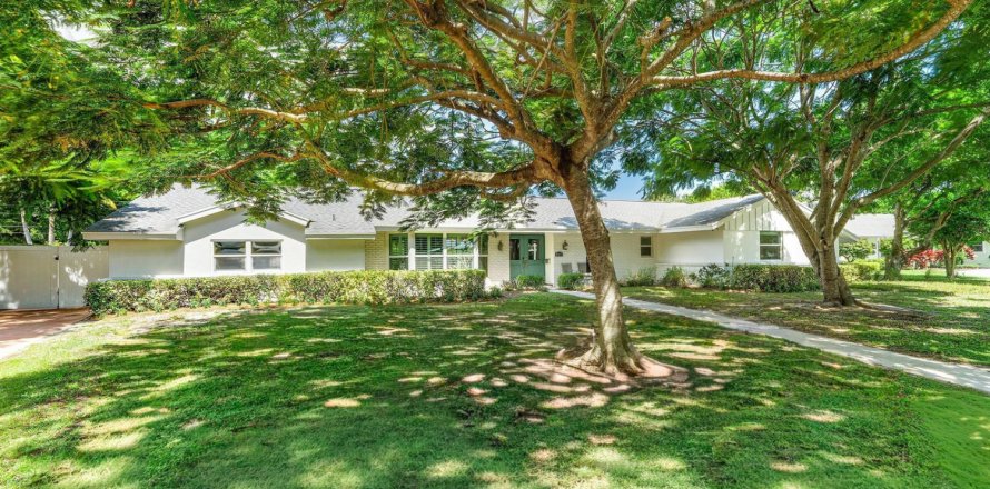 Villa ou maison à North Palm Beach, Floride 4 chambres, 208.84 m2 № 2397143