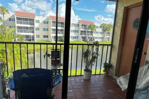 Condominio en venta en Weston, Florida, 2 dormitorios, 114.36 m2 № 1937868 - foto 13