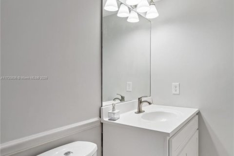 Condominio en venta en Hallandale Beach, Florida, 1 dormitorio, 76.18 m2 № 1817178 - foto 19