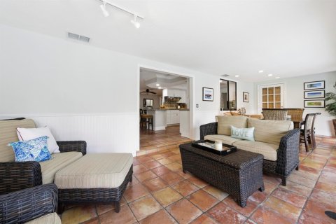 House in North Palm Beach, Florida 4 bedrooms, 309.55 sq.m. № 2082192 - photo 16