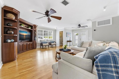 House in North Palm Beach, Florida 4 bedrooms, 309.55 sq.m. № 2082192 - photo 8
