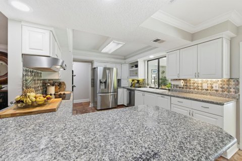 House in North Palm Beach, Florida 4 bedrooms, 309.55 sq.m. № 2082192 - photo 15