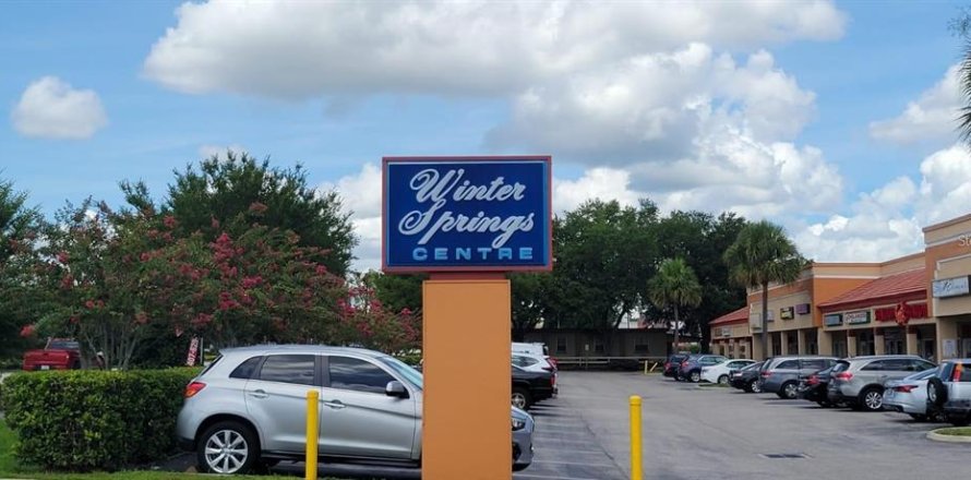 Commercial property in Winter Springs, Florida 102.19 sq.m. № 1721633