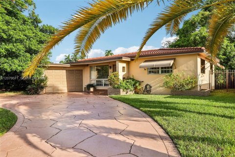 Villa ou maison à Hollywood, Floride 2 chambres, 125.51 m2 № 2323710