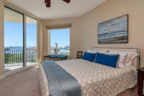 Copropriété à vendre à Tampa, Floride: 3 chambres, 185.8 m2 № 2142482 - photo 21