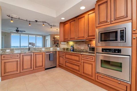 Copropriété à vendre à Tampa, Floride: 3 chambres, 185.8 m2 № 2142482 - photo 8