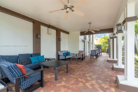 Adosado en venta en West Palm Beach, Florida, 2 dormitorios, 123.19 m2 № 1845640 - foto 27