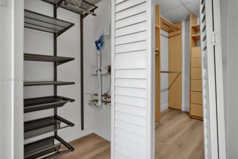 Купить кондоминиум в Майами-Бич, Флорида 1 спальня, 97.18м2, № 1988206 - фото 17