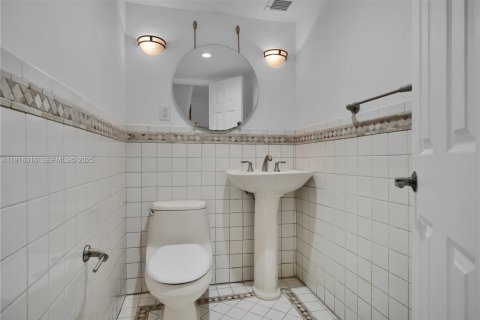 Купить кондоминиум в Майами-Бич, Флорида 1 спальня, 97.18м2, № 1988206 - фото 9