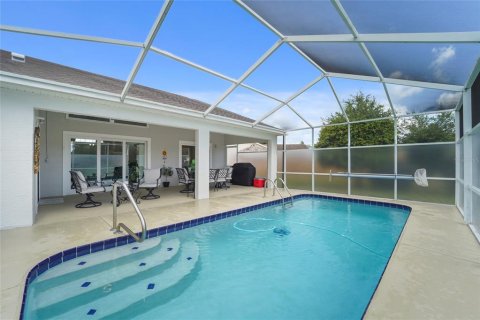 House in Hudson, Florida 3 bedrooms, 187.29 sq.m. № 2151920 - photo 21