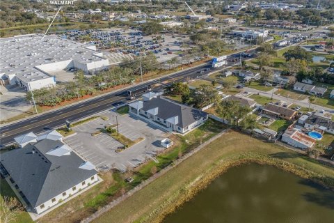 Immobilier commercial à louer à Auburndale, Floride: 714.88 m2 № 1090504 - photo 6