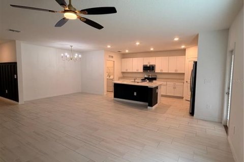 House in Parrish, Florida 5 bedrooms, 209.4 sq.m. № 2208598 - photo 9