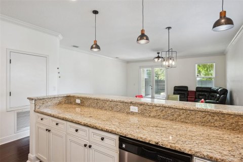 Duplex à vendre à Orlando, Floride: 3 chambres, 163.04 m2 № 2209529 - photo 6