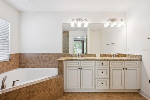 Duplex à vendre à Orlando, Floride: 3 chambres, 163.04 m2 № 2209529 - photo 26