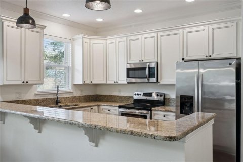 Duplex à vendre à Orlando, Floride: 3 chambres, 163.04 m2 № 2209529 - photo 8