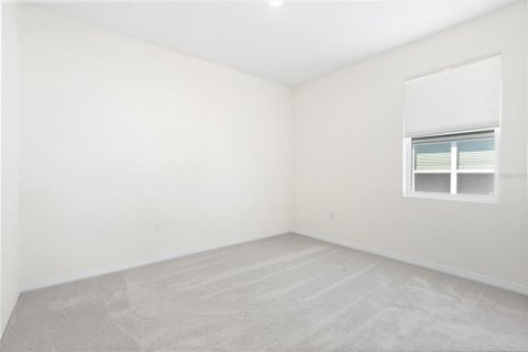 House in Wildwood, Florida 4 bedrooms, 188.96 sq.m. № 1918490 - photo 20