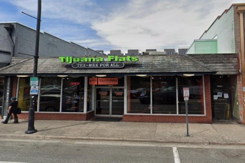 Immobilier commercial à louer à Gainesville, Floride: 204.38 m2 № 1124011 - photo 1