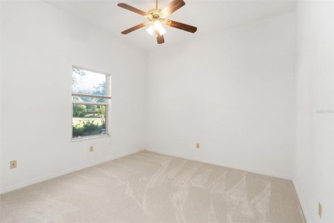 House in Gainesville, Florida 5 bedrooms, 277.96 sq.m. № 1913527 - photo 16