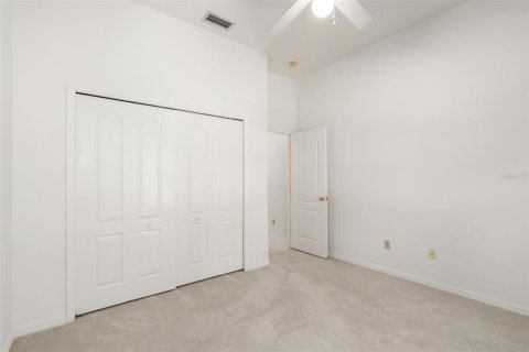 House in Gainesville, Florida 5 bedrooms, 277.96 sq.m. № 1913527 - photo 19