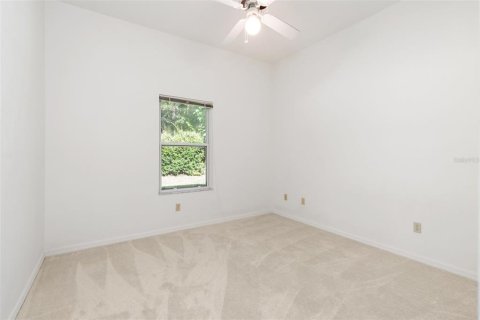 House in Gainesville, Florida 5 bedrooms, 277.96 sq.m. № 1913527 - photo 20