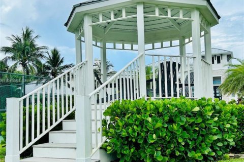 Купить земельный участок в Виро-Бич, Флорида № 2004502 - фото 12