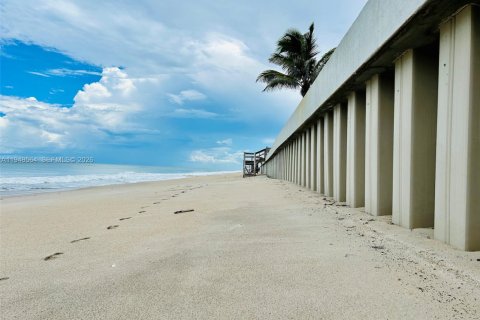 Купить земельный участок в Виро-Бич, Флорида № 2004502 - фото 11