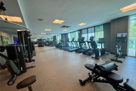 Condo in Miami, Florida, 1 bedroom  № 1888825 - photo 21