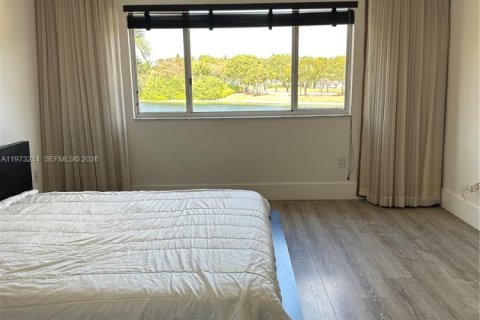 Villa ou maison à vendre à Doral, Floride: 4 chambres, 223.06 m2 № 2033549 - photo 21