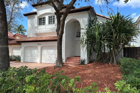 Дом в Дорал, Флорида 4 спальни, 223.06м2 № 2033549