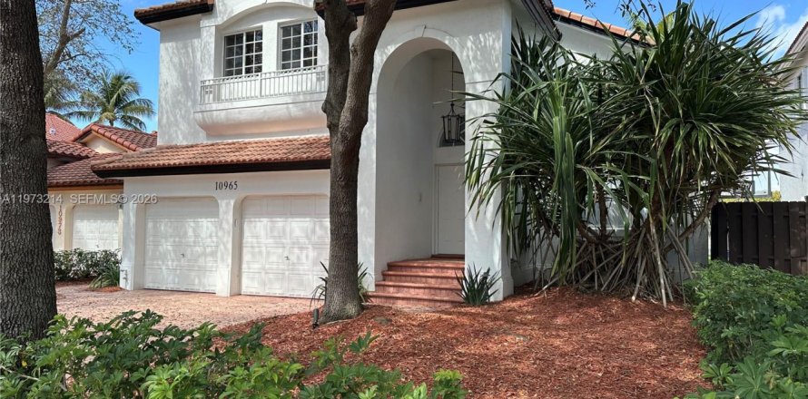 Villa ou maison à Doral, Floride 4 chambres, 223.06 m2 № 2033549
