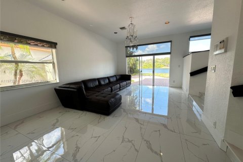 Villa ou maison à vendre à Doral, Floride: 4 chambres, 223.06 m2 № 2033549 - photo 17