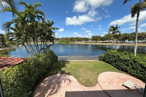 Villa ou maison à vendre à Doral, Floride: 4 chambres, 223.06 m2 № 2033549 - photo 23