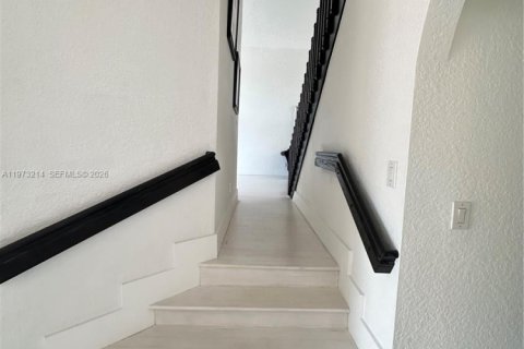 Villa ou maison à vendre à Doral, Floride: 4 chambres, 223.06 m2 № 2033549 - photo 18