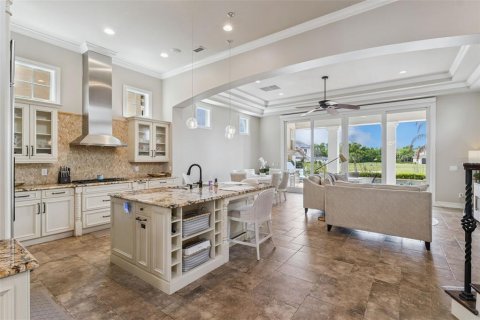 Villa ou maison à vendre à Four Corners, Floride: 4 chambres, 346.71 m2 № 2092616 - photo 3