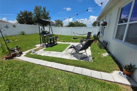Villa ou maison à vendre à Kissimmee, Floride: 3 chambres, 155.7 m2 № 2202228 - photo 15