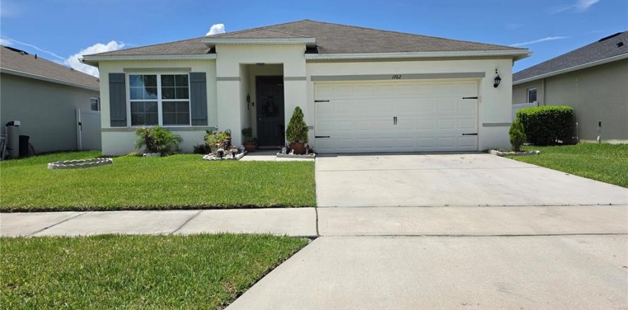 Villa ou maison à Kissimmee, Floride 3 chambres, 155.7 m2 № 2202228
