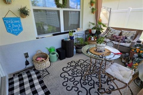 Villa ou maison à vendre à Kissimmee, Floride: 3 chambres, 155.7 m2 № 2202228 - photo 12
