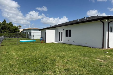 Commercial property in Miami, Florida 267.28 sq.m. № 2182635 - photo 25