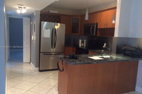 Купить кондоминиум в Норт-Майами-Бич, Флорида 2 спальни, 72.93м2, № 2038461 - фото 11
