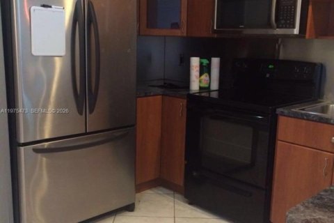 Купить кондоминиум в Норт-Майами-Бич, Флорида 2 спальни, 72.93м2, № 2038461 - фото 13