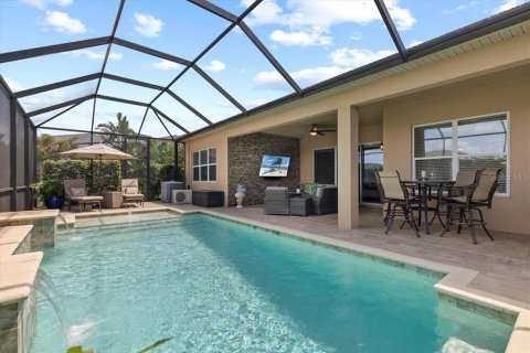 House in Wesley Chapel, Florida 4 bedrooms, 277.5 sq.m. № 1638306 - photo 6