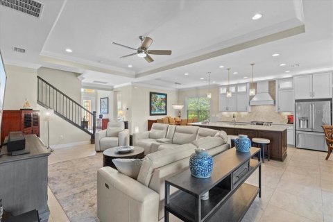 House in Wesley Chapel, Florida 4 bedrooms, 277.5 sq.m. № 1638306 - photo 25