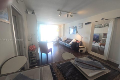 Condominio en venta en Miami, Florida, 2 dormitorios, 102.66 m2 № 2024373 - foto 17