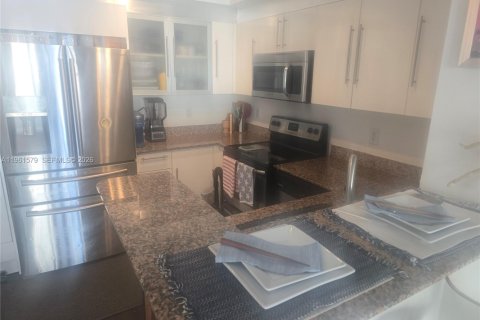 Condominio en venta en Miami, Florida, 2 dormitorios, 102.66 m2 № 2024373 - foto 13